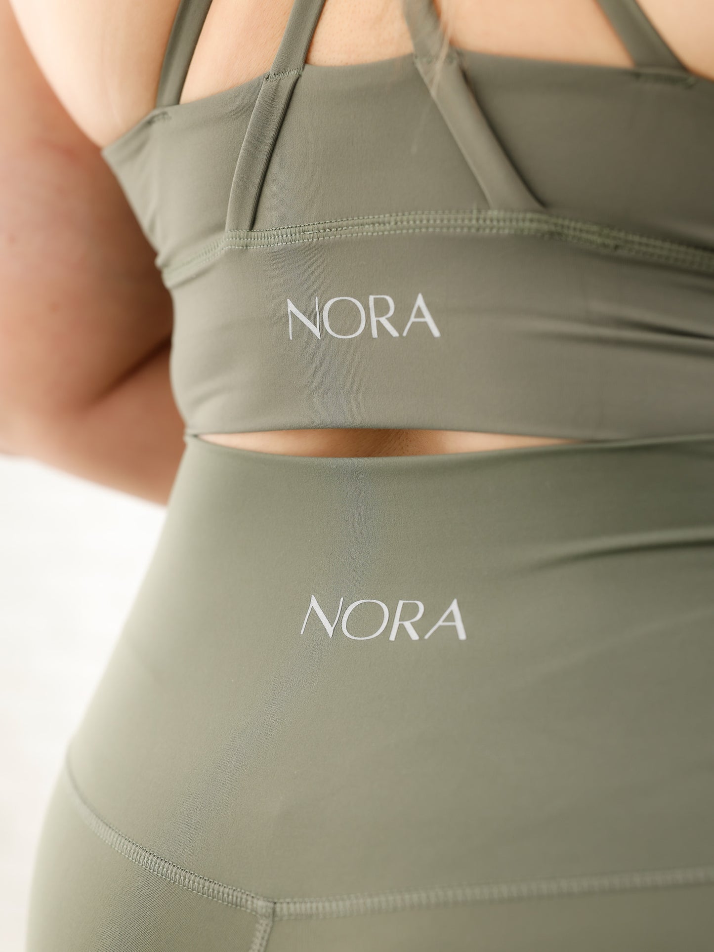 Eli Sports Bra - Kaki
