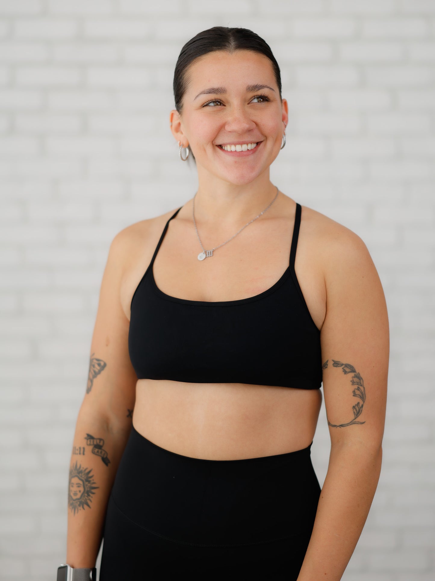 Alexe Sports Bra - Black