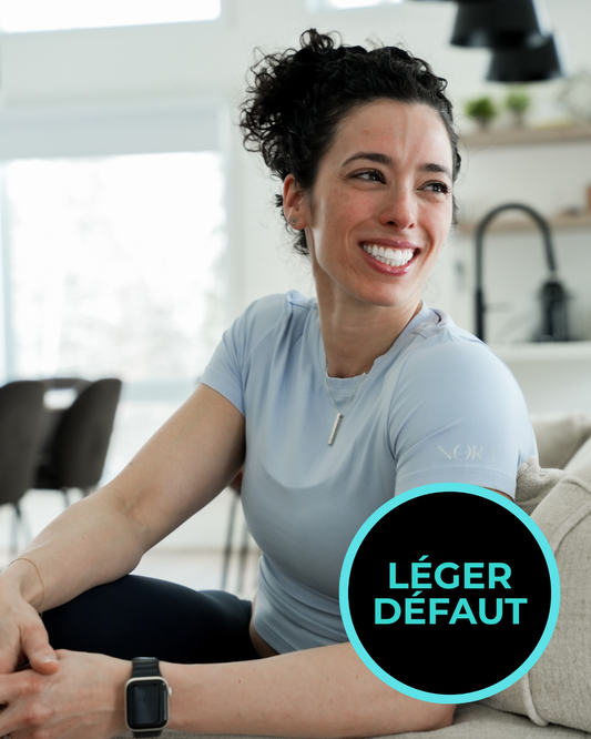 Haut à manches courtes Kelly - Bleu ciel *LÉGER DÉFAUT*