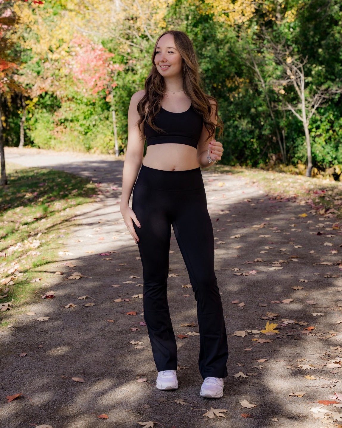 SIGNATURE | LEGGING FLARE À TAILLE HAUTE - NOIR